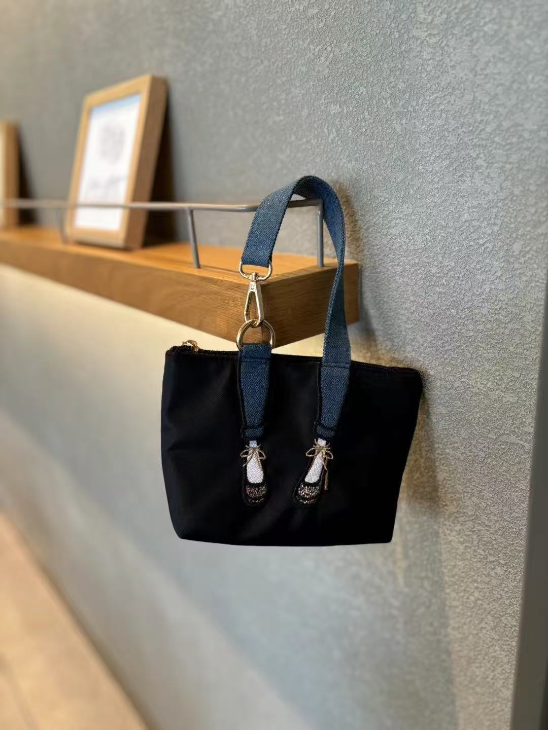 Women Bags Waterproof - ファッション刺繍入りゼロウォレット防水ナイロン生地バッグ女性用カジュアル多用途電話バッグミニルーズ