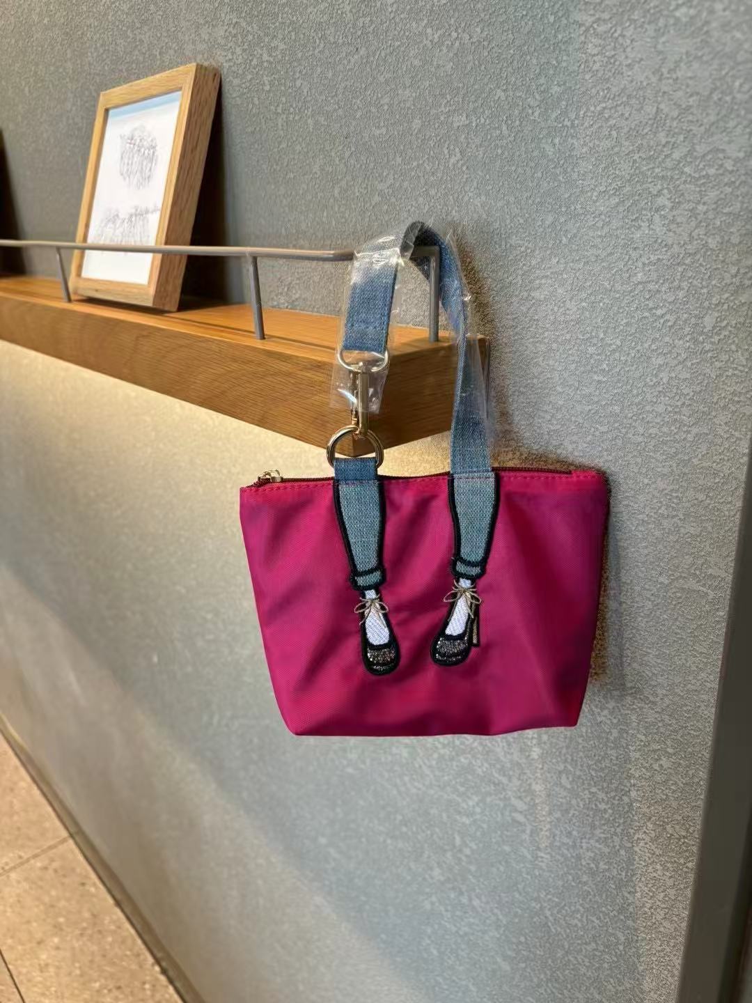 ファッション刺繍入りゼロウォレット防水ナイロン生地バッグ女性 - Women Bags Waterproof のレビューと価格