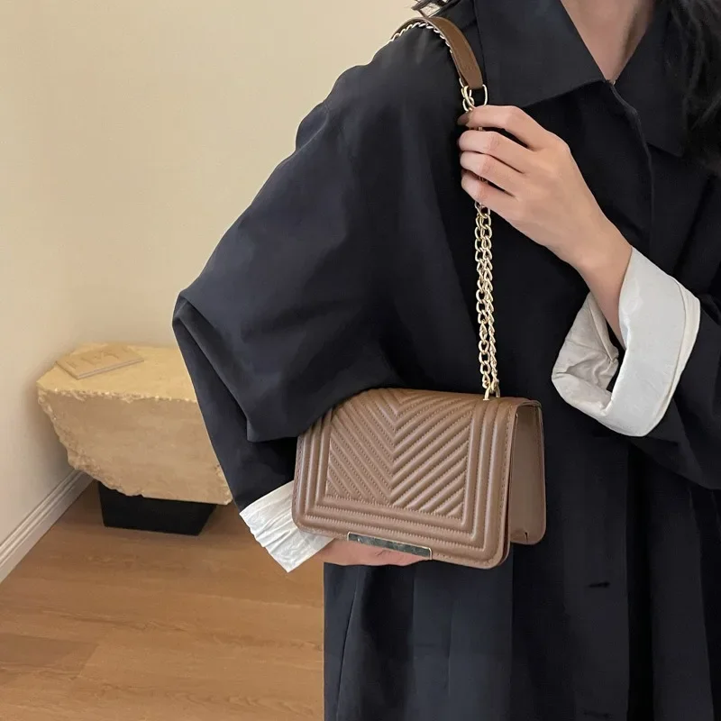 ファッション小さなハンドバッグ女性のための 2024 トレン - Women'S Bags Jacquemus のレビューと価格